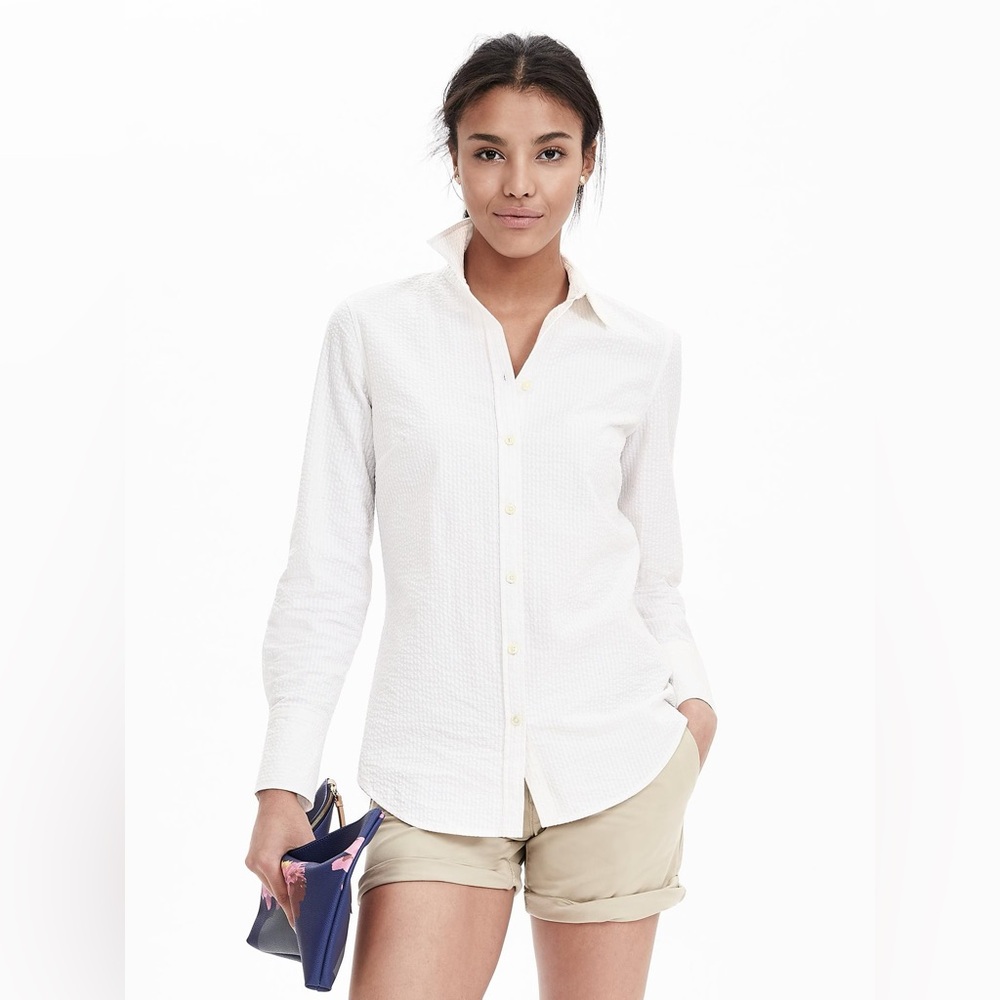 Banana Republic Seersucker Riley Button-Up Shirt
